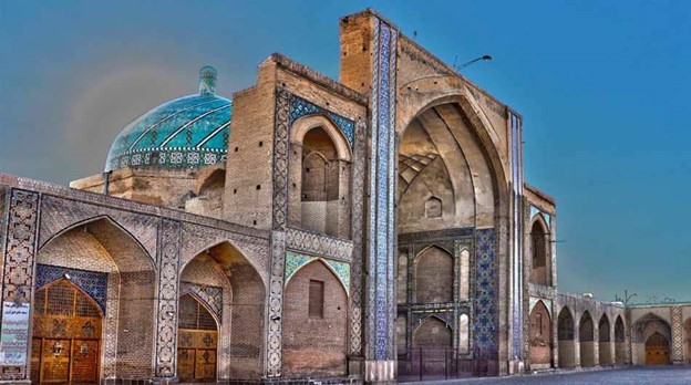 مجموعه تاریخی دولتخانه صفوی و سردر عالیقاپو