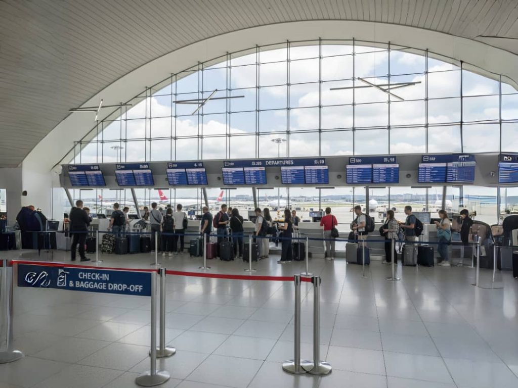 📅 چگونگی دسترسی به جدیدترین اطلاعات پرواز فرودگاه امام